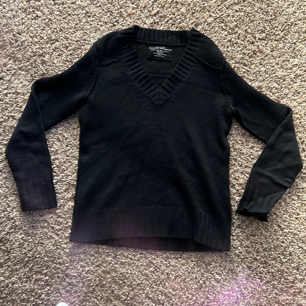 Banana Republic BLACK Marino Wool v-neck sweater size XS